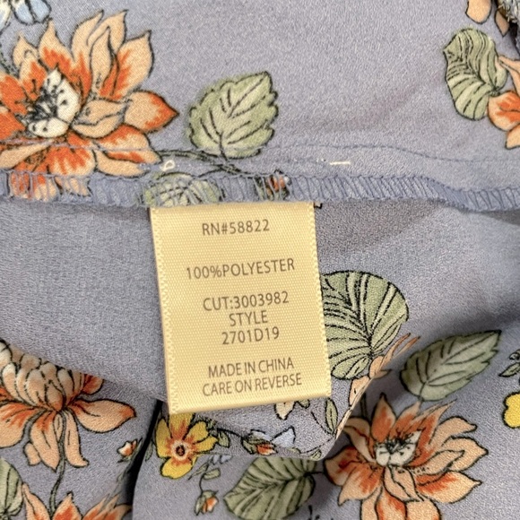 MAX STUDIO Bubble Crepe Side Cinched Skirt Blue Floral Size Large (runs smaller) - Picture 9 of 9